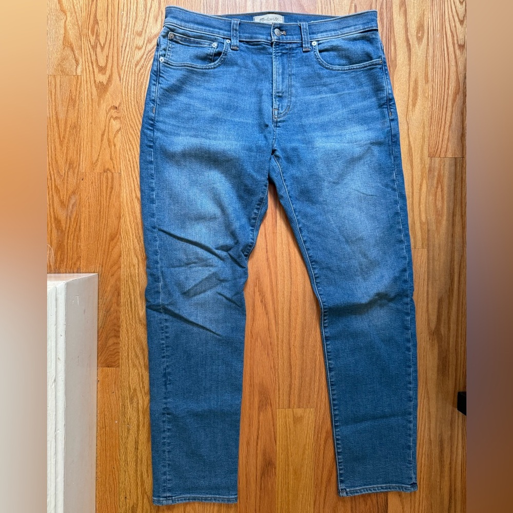 Madewell Athletic Slim Fit jeans - men’s 34x 32